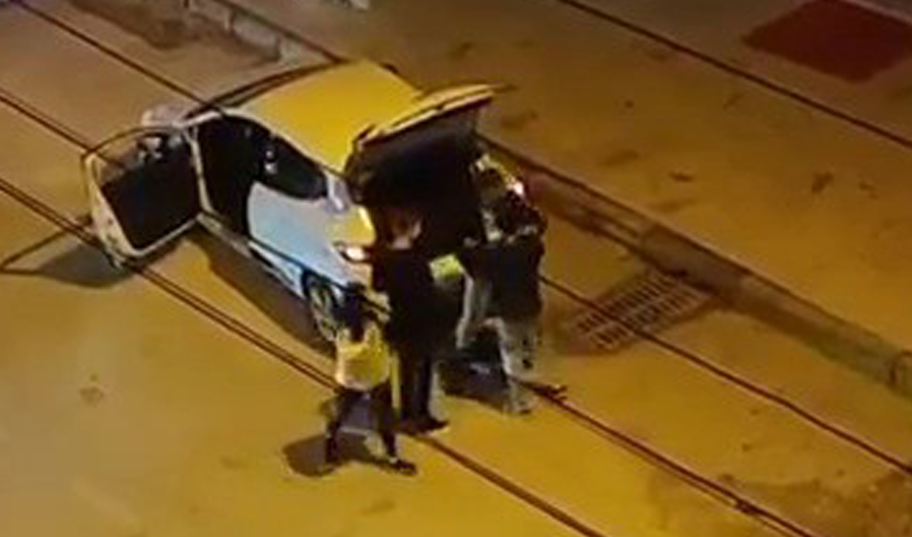 Tartıştığı kadını yerde sürükledi: O anlar kamerada