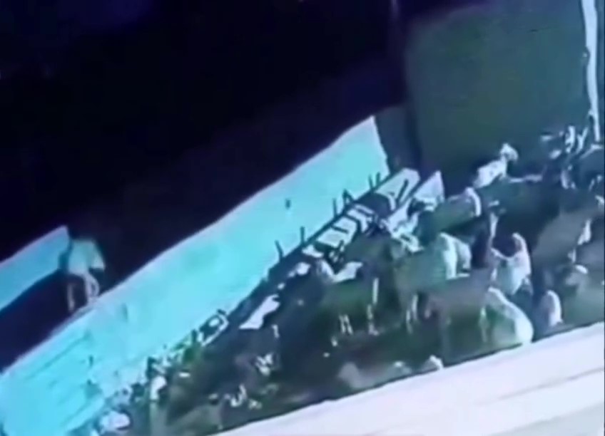 Konya’da kurt dehşeti! Duvarda belirdi bir anda saldırdı: O anlar kamerada! 