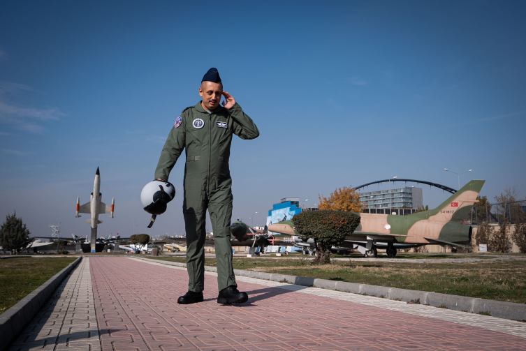 MSB, engelli gencin pilotluk hayalini gerçekleştirdi