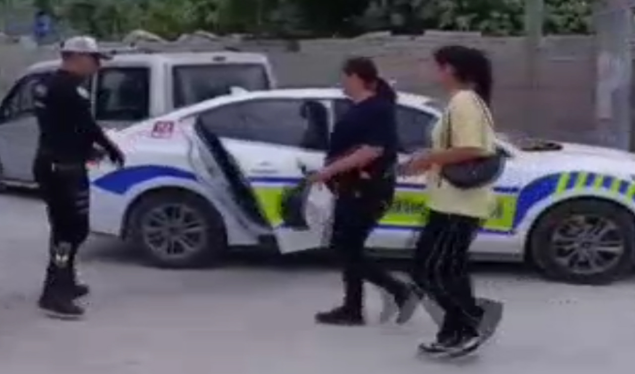 Öğrencileri polis ekipleri LGS’ye yetiştirdi